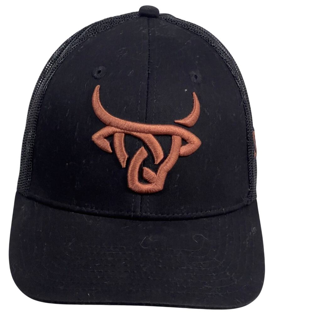Lost Calf Lazo Flat Bill Black Trucker Hat Mesh Snapback Embroidered Bullhead